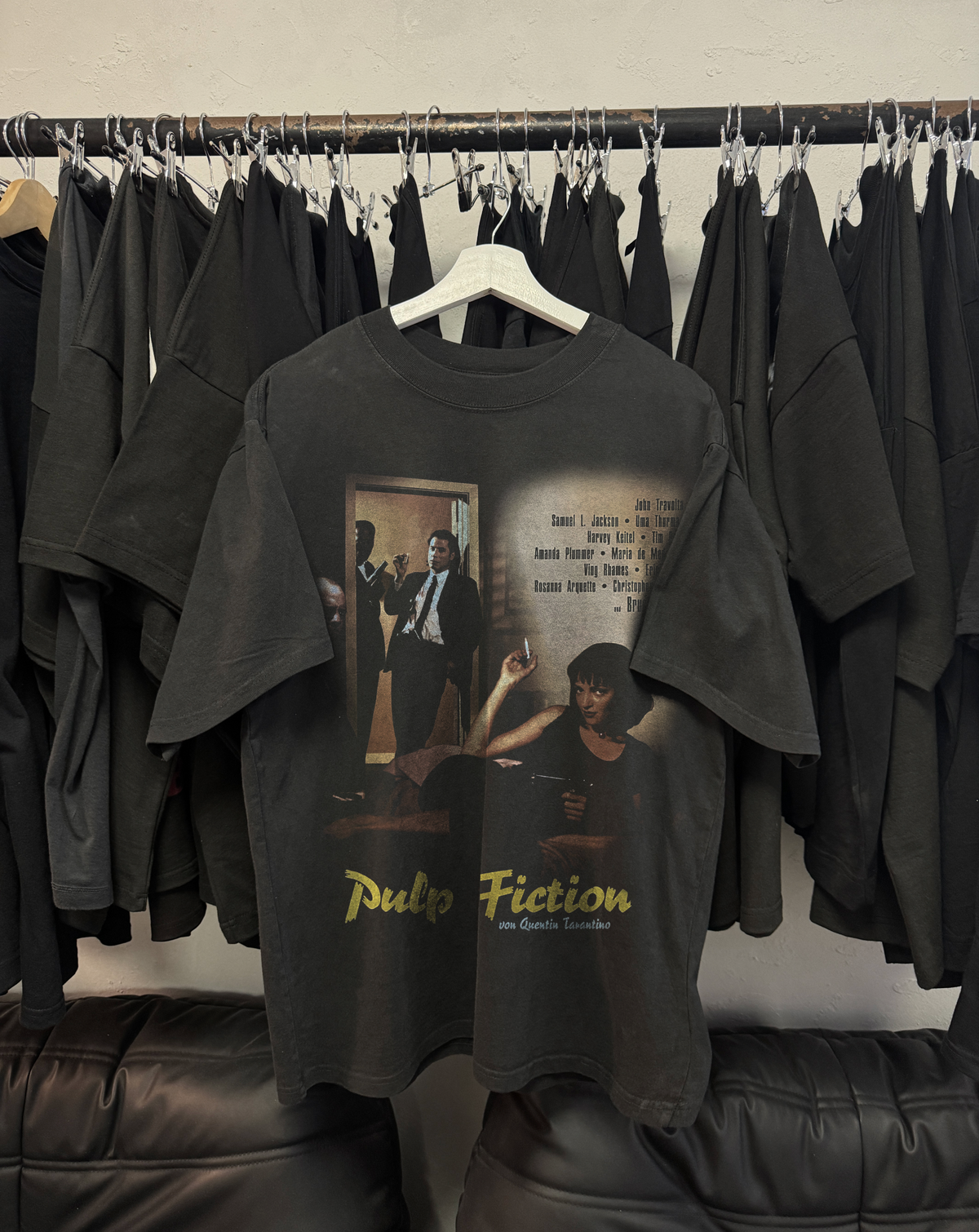 Vintage 90s Pulp Fiction graphic white t-shirt, retro movie / film posterboy streetwear tee