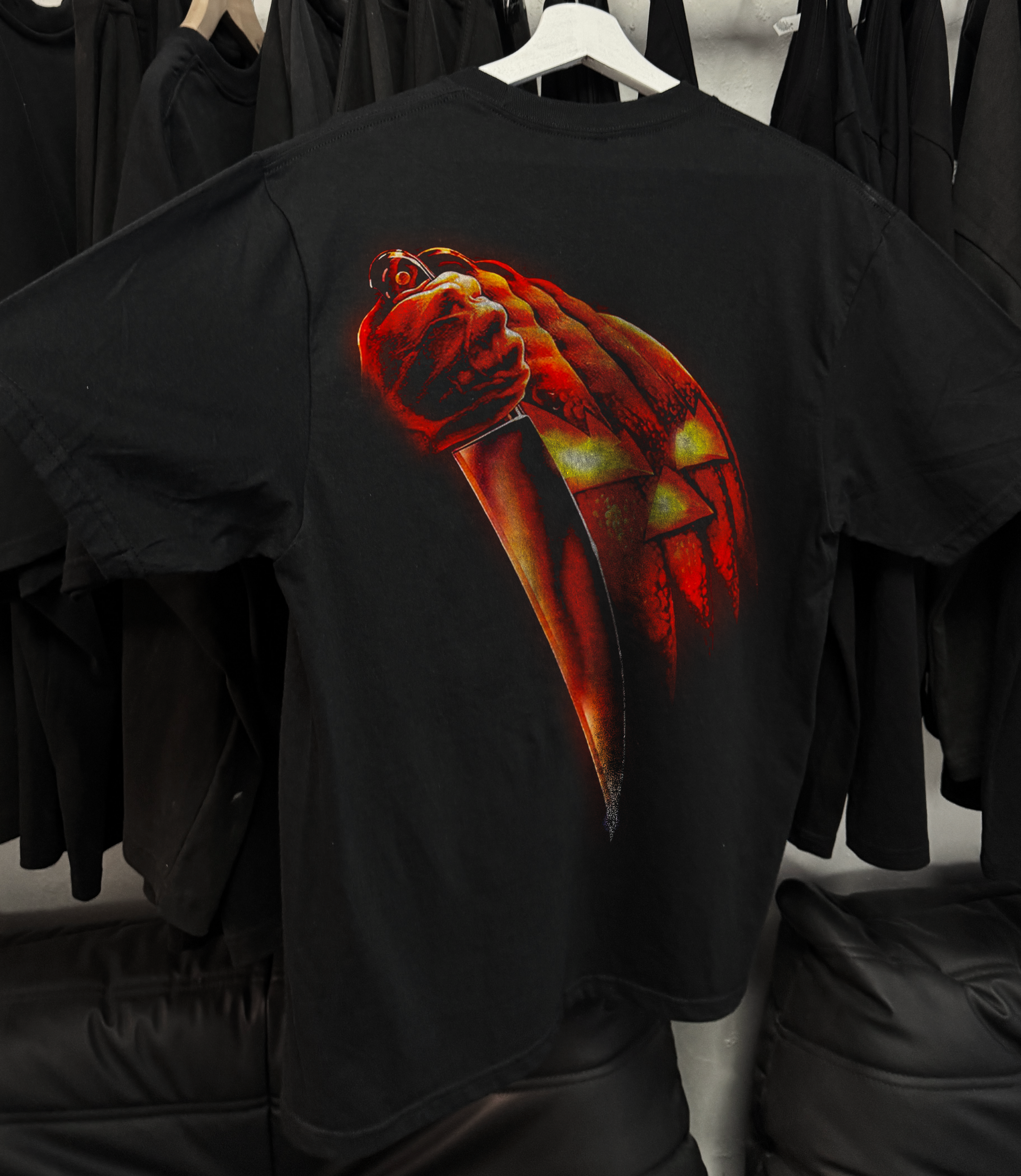 90's Halloween vintage black graphic t-shirt